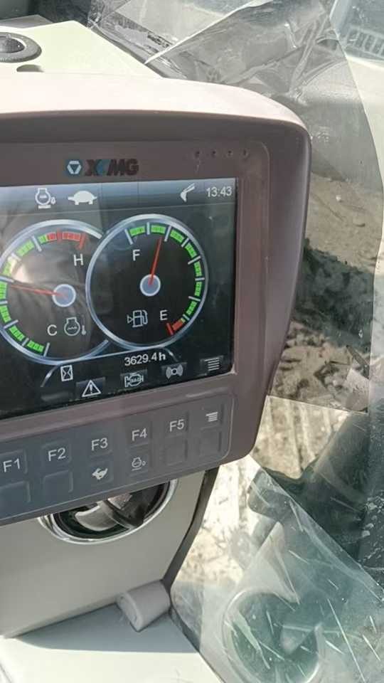 Used XCMG XE135GA Excavator 2022 Model / 3