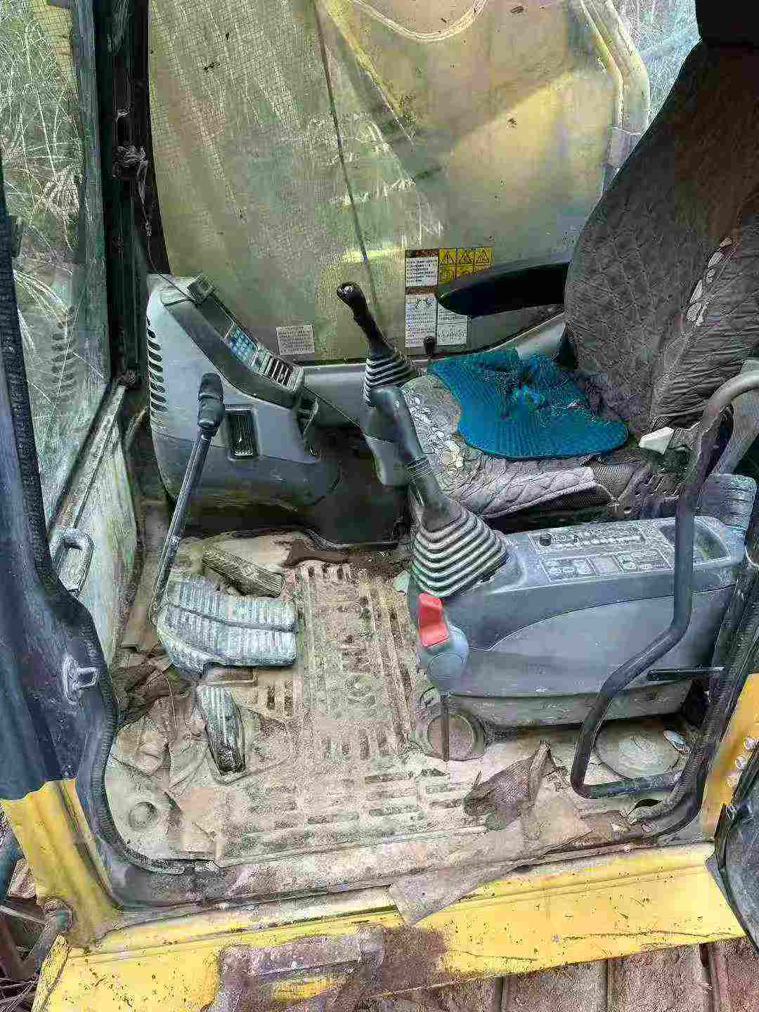 Used Komatsu PC60-7 Excavator 2014 Model / 8