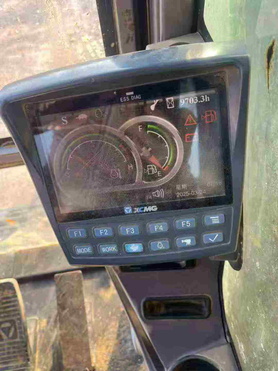 Used XCMG XE150 Excavator 2016 Model / 8