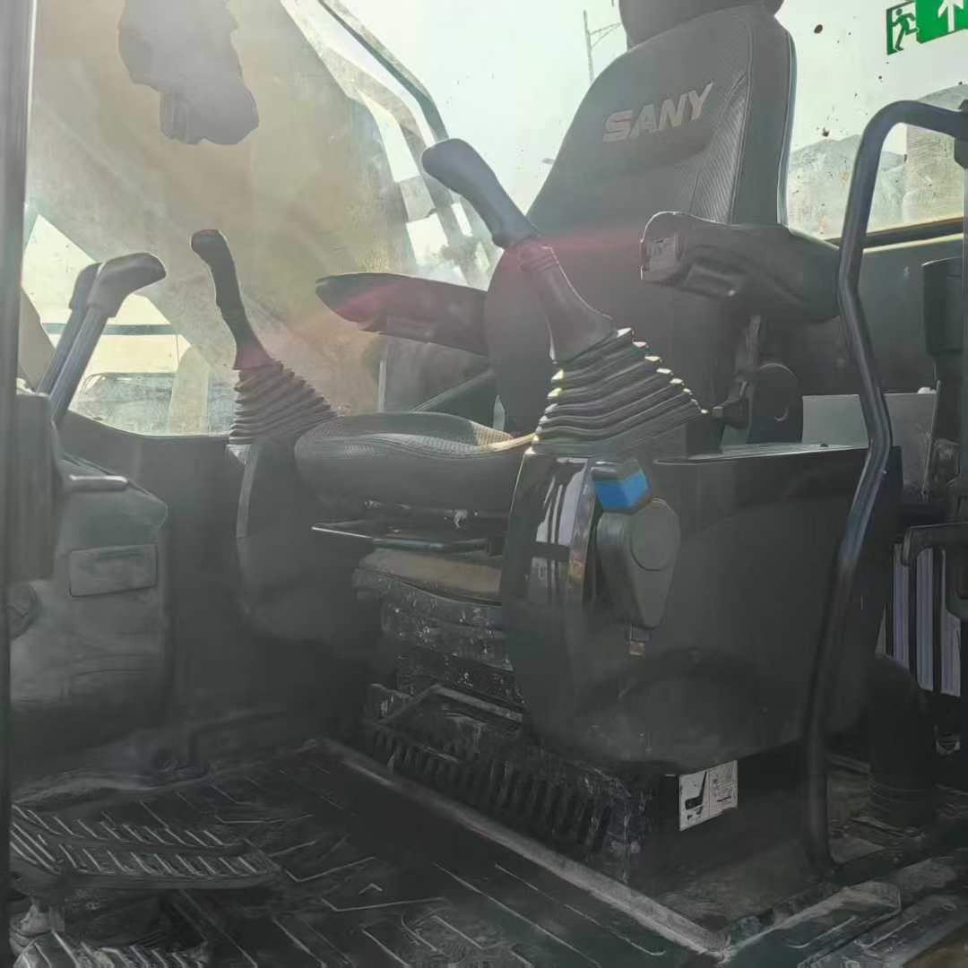 Used Sany SY215W Excavator 2019 Model / 3