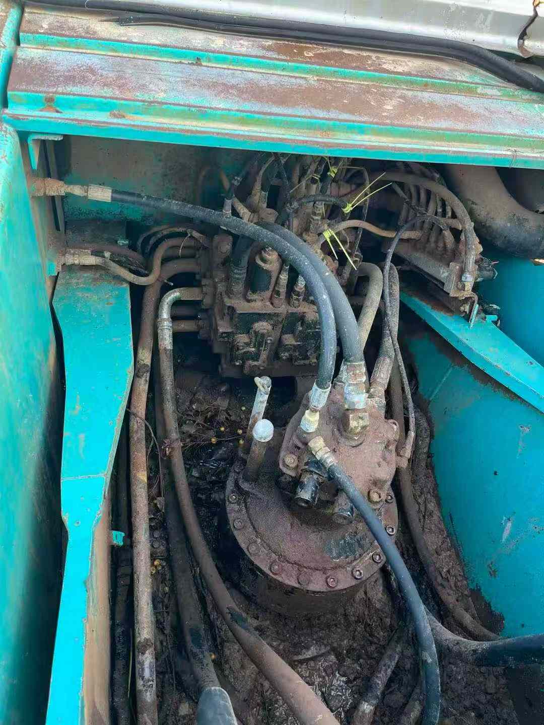 Used Kobelco SK250 Excavator 2011 Model / 7