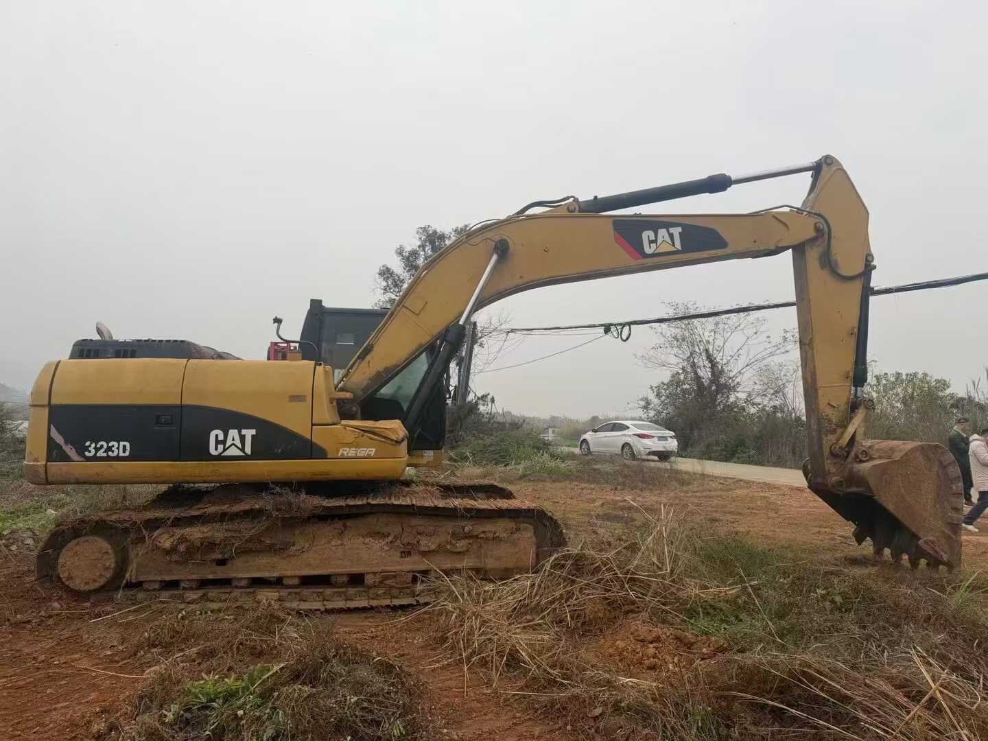 Used Caterpillar 323 Excavator 2013 Model / 2
