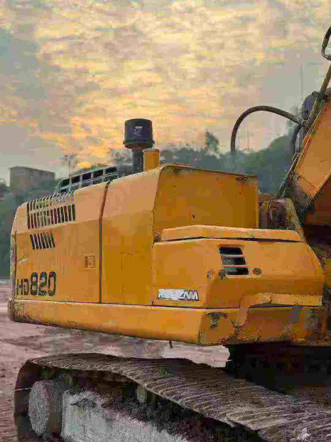 Used Kato HD820 Excavator 2021 Model / 5