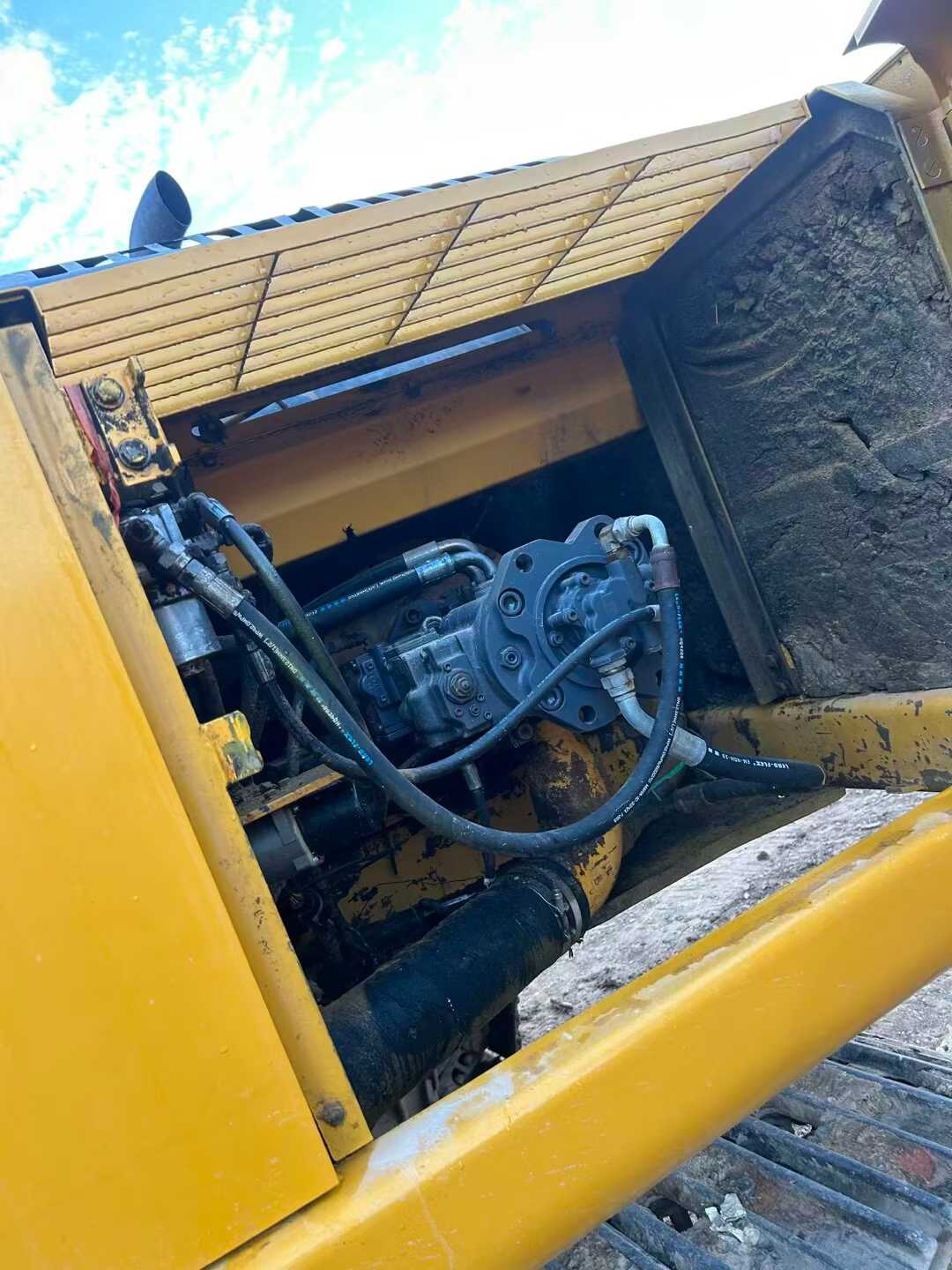 Used Kato HD820 Excavator 2016 Model / 7