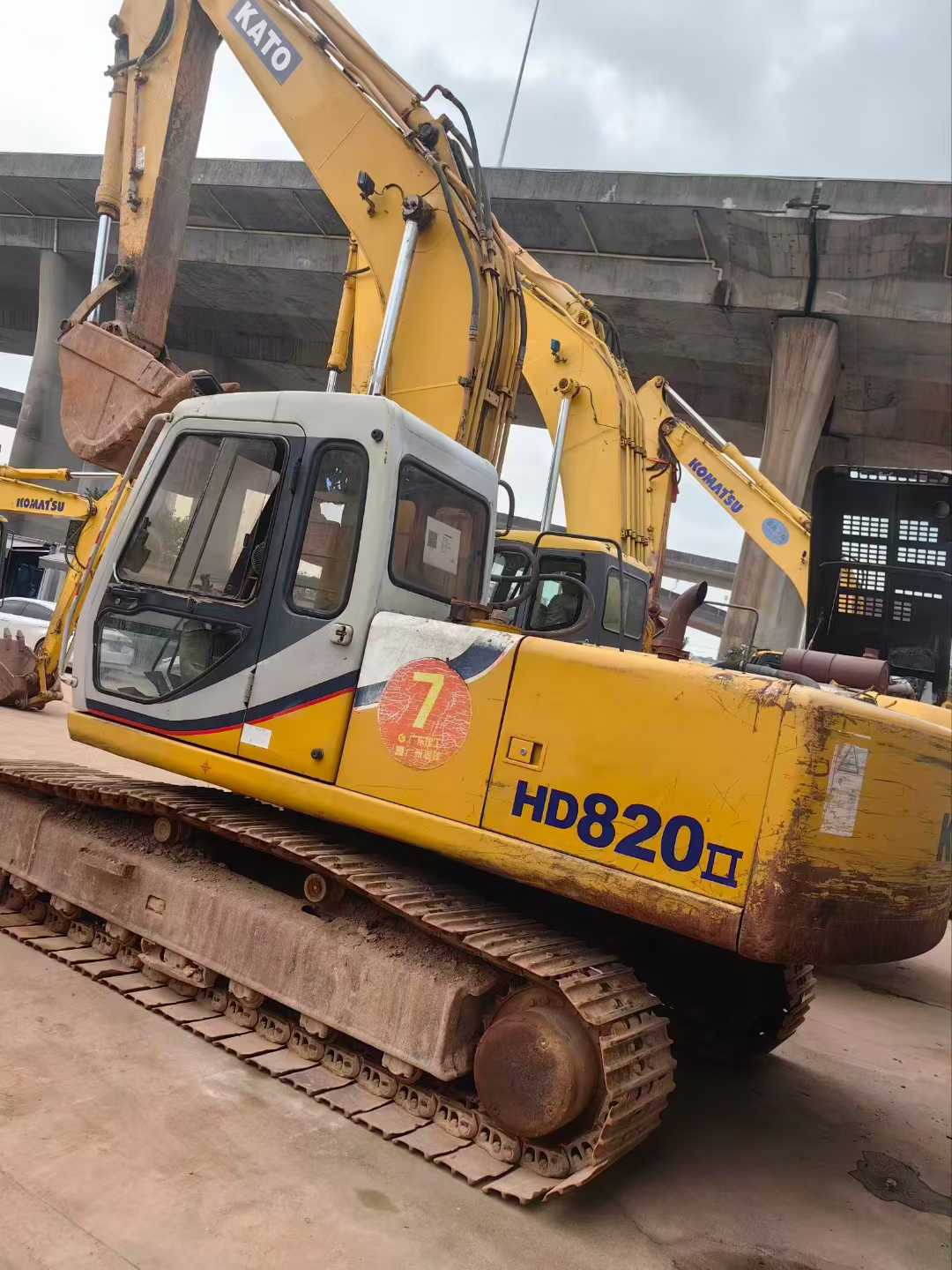 Used Kato HD820 Excavator 2016 Model / 7