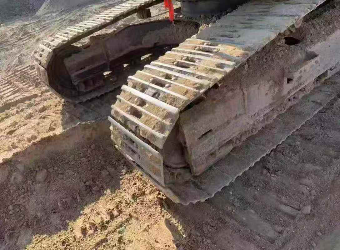 Used Kobelco SK200 Excavator 2016 Model / 7