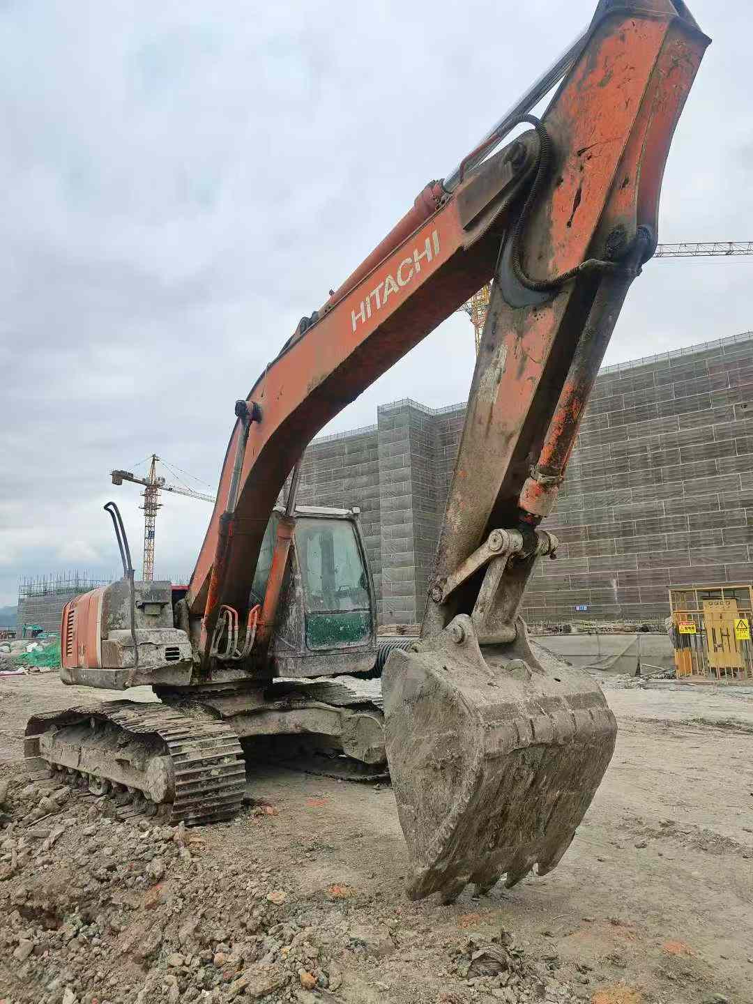 Used Hitachi ZAXIS200 Excavator 2016 Model / 9