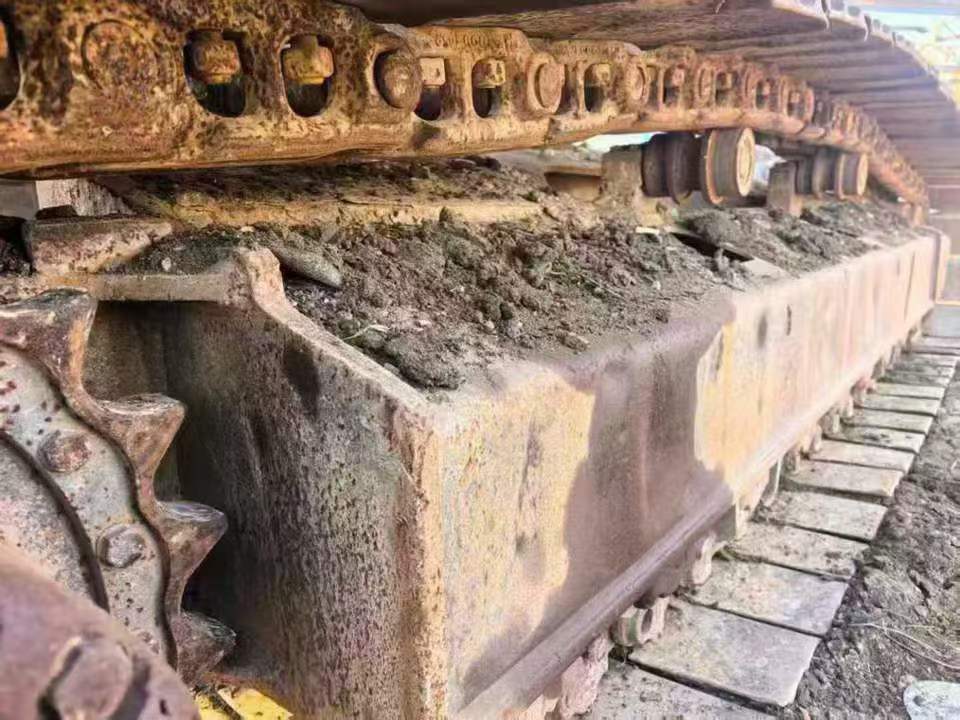 Used Komatsu PW200-7 Excavator 2016 Model / 2