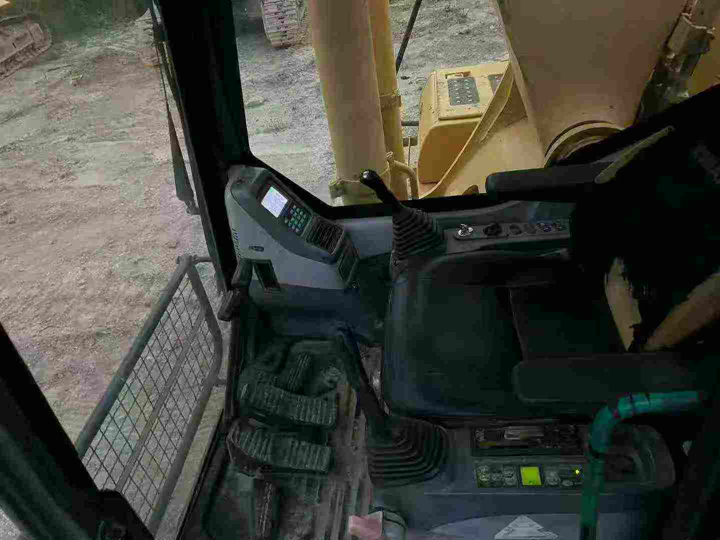 Used Komatsu PC350-7 Excavator 2016 Model / 9