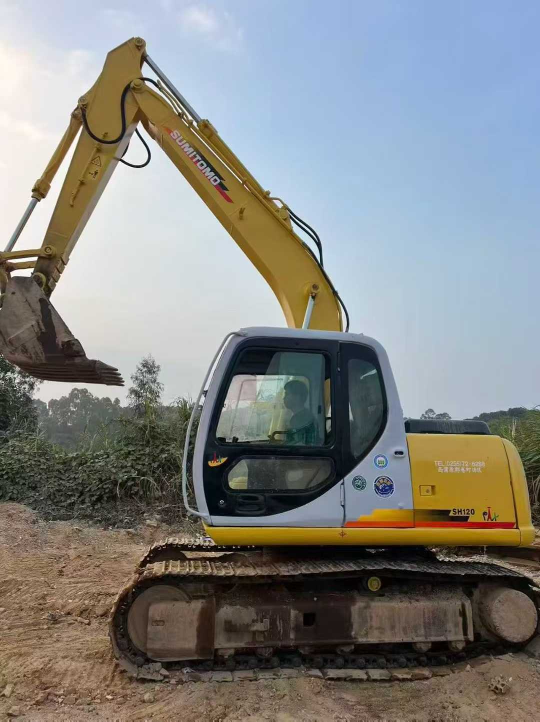 Used Sumitomo SH120-3 Excavator 2016 Model / 3