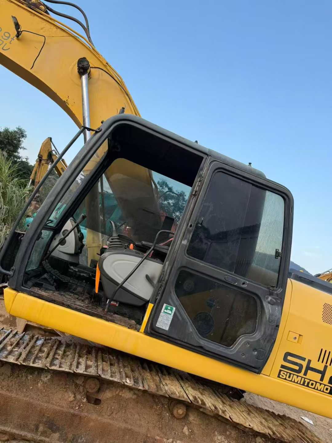 Used Sumitomo SH200A5 Excavator 2016 Model / 5
