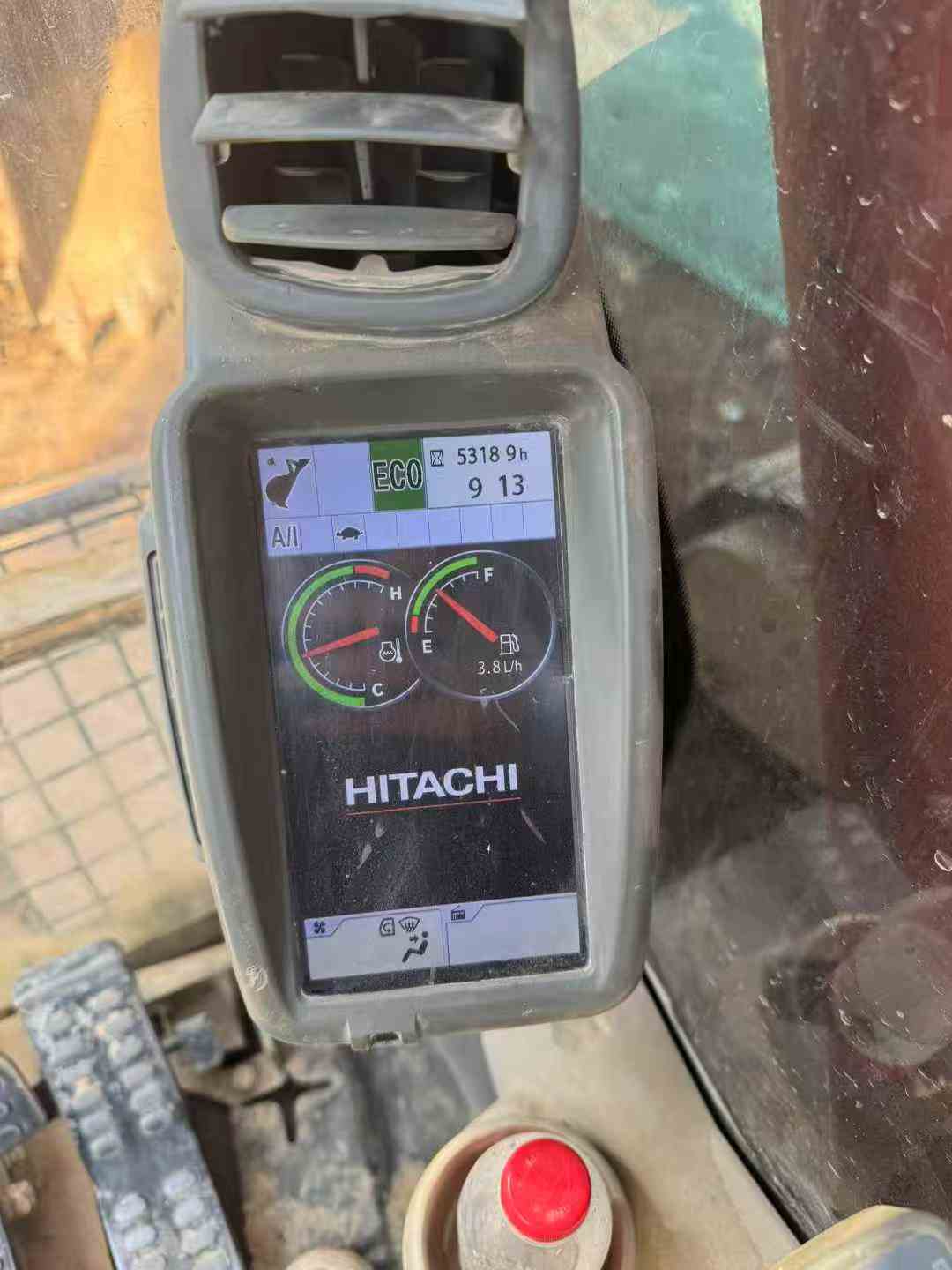 Used Hitachi ZW330 Excavator 2016 Model / 4