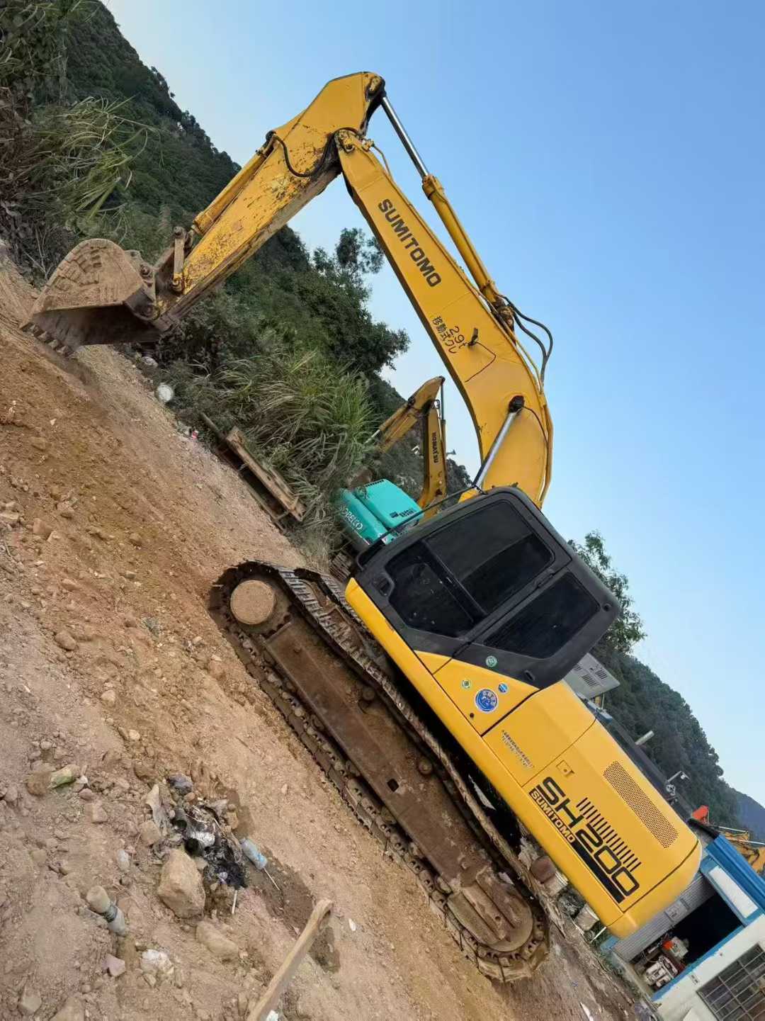 Used Sumitomo SH200A5 Excavator 2016 Model / 2