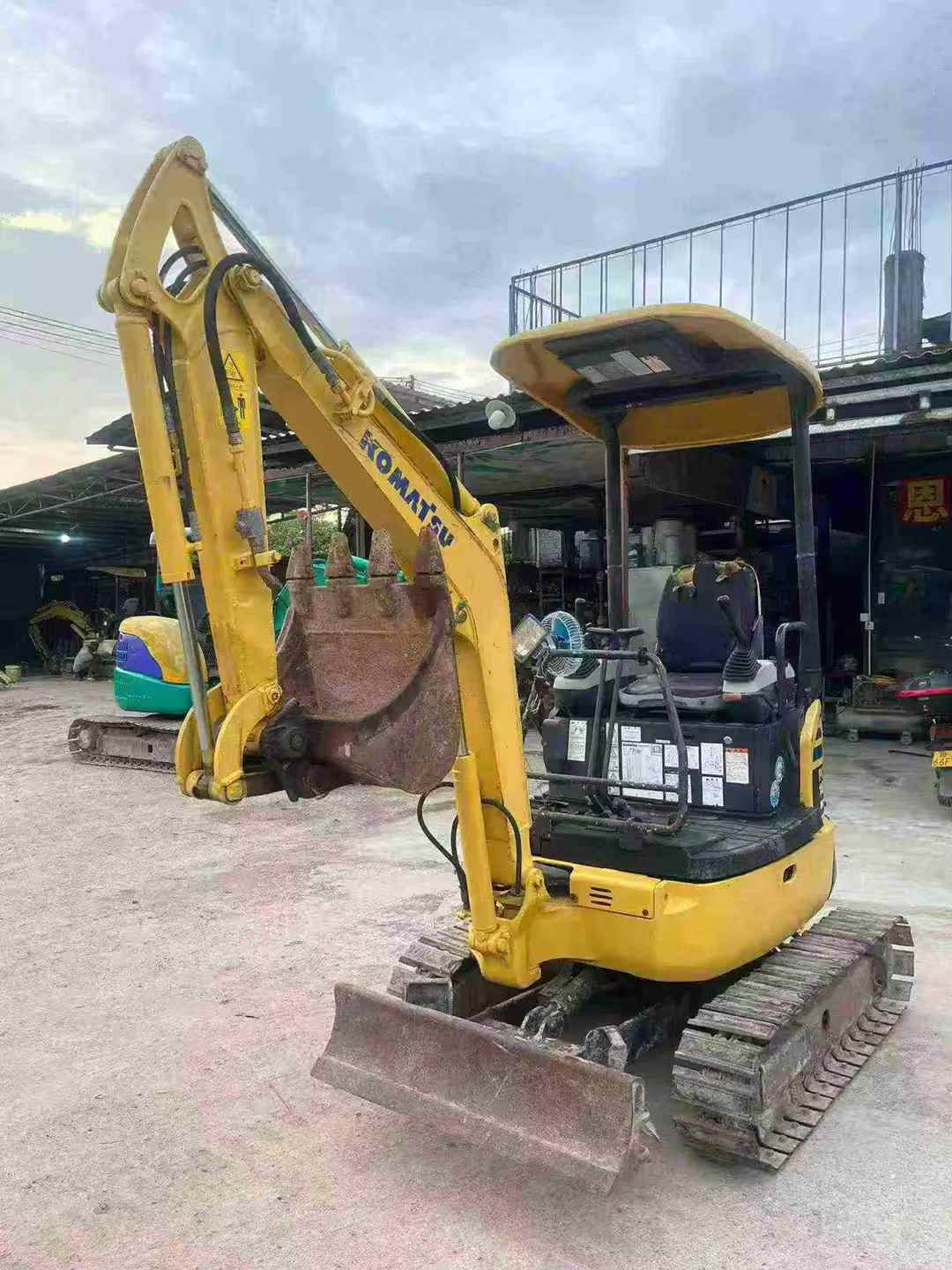 Used Komatsu PC18MR-2 Excavator 2016 Model / 2