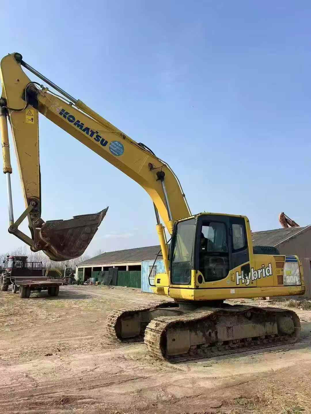 Used Komatsu PC200 Excavator 2016 Model / 2