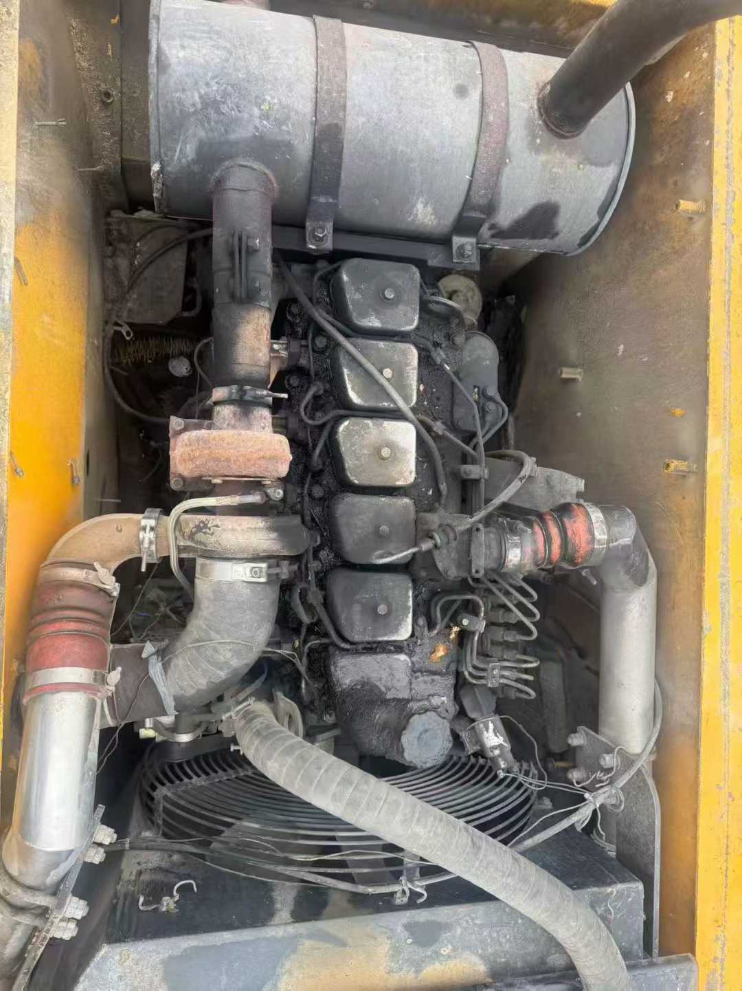 Used Hyundai R215-7 Excavator 2016 Model / 3