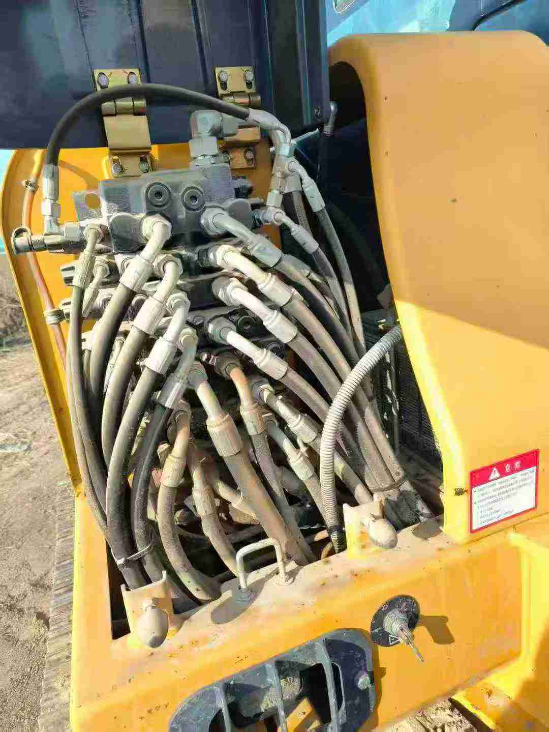 Used XCMG XE60 Excavator 2022 Model / 3