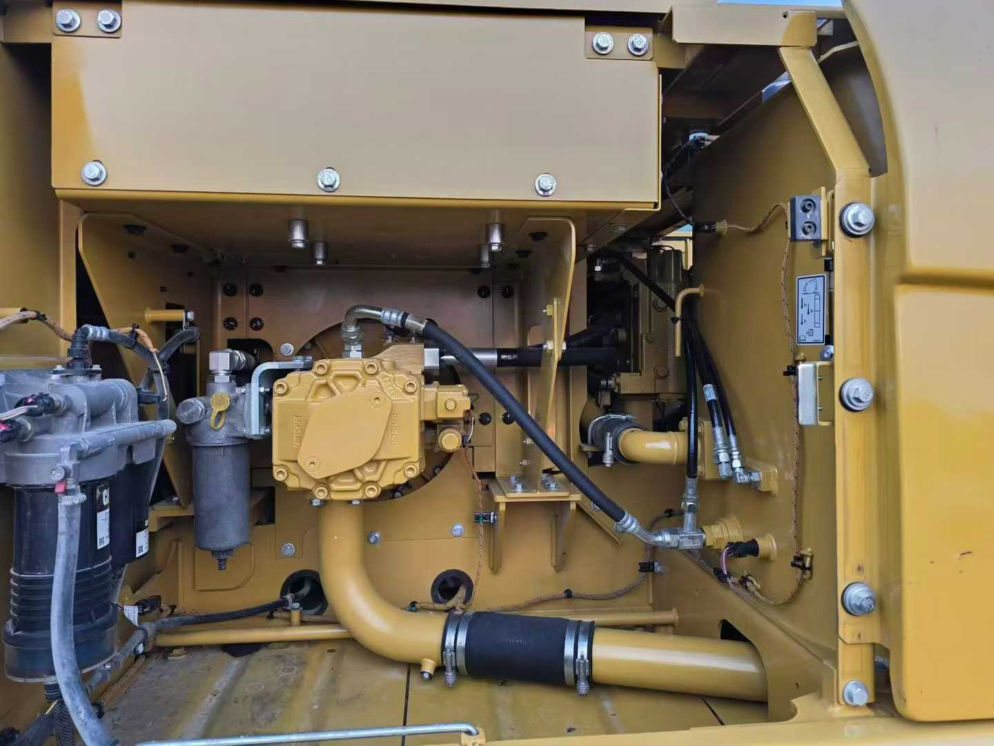 Used Caterpillar 323 Excavator 2023 Model / 3