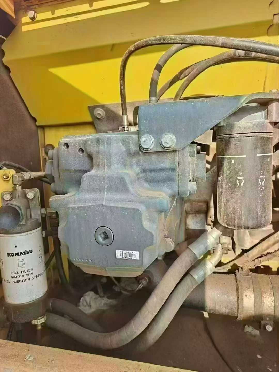 Used Komatsu PC200 Excavator 2019 Model / 4