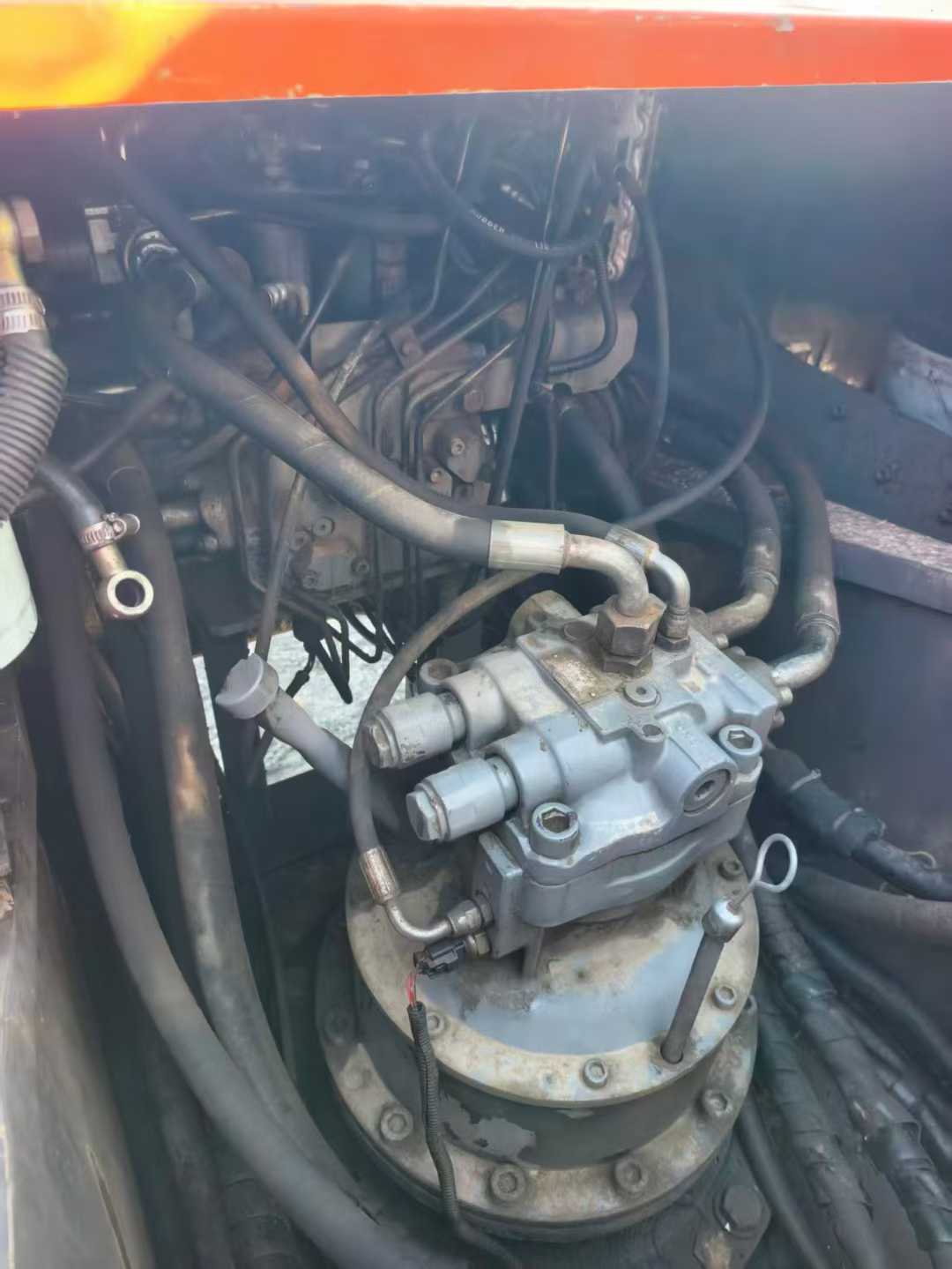 Used Hitachi ZX240 Excavator 2011 Model / 8