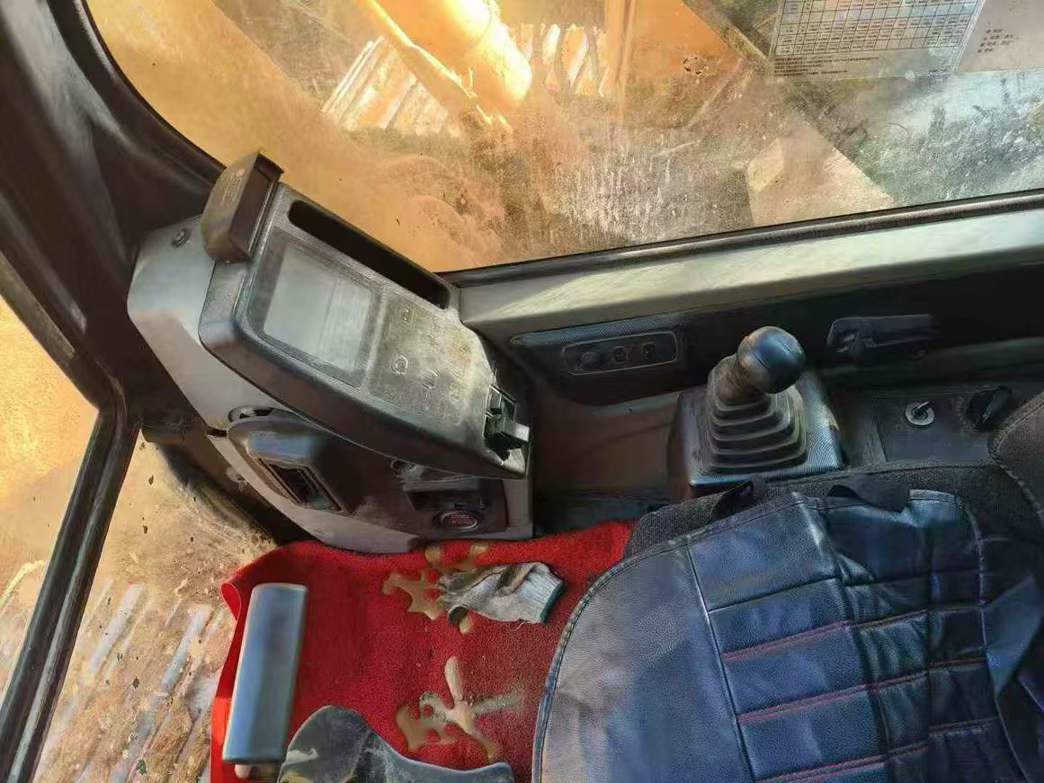 Used Hyundai R215-7 Excavator 2016 Model / 6