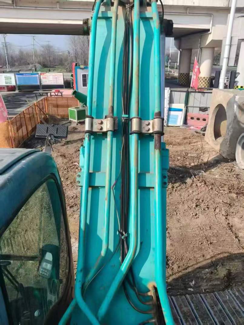 Used Kobelco SK210 Excavator 2013 Model / 6