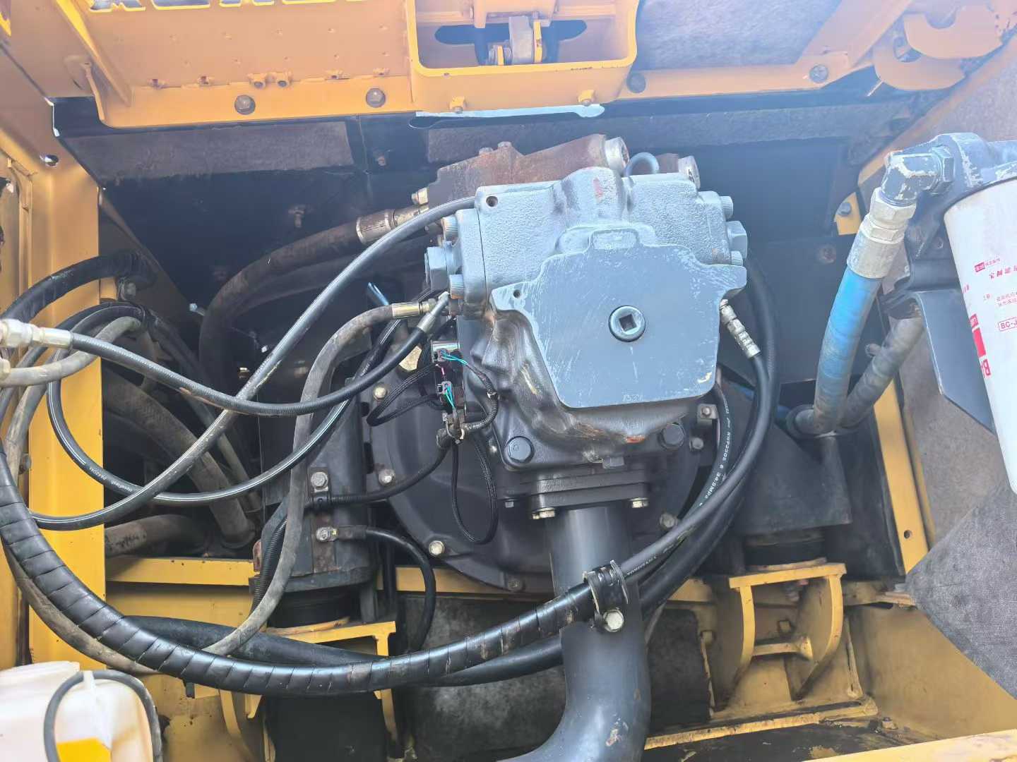 Used Komatsu PC350 Excavator 2016 Model / 3