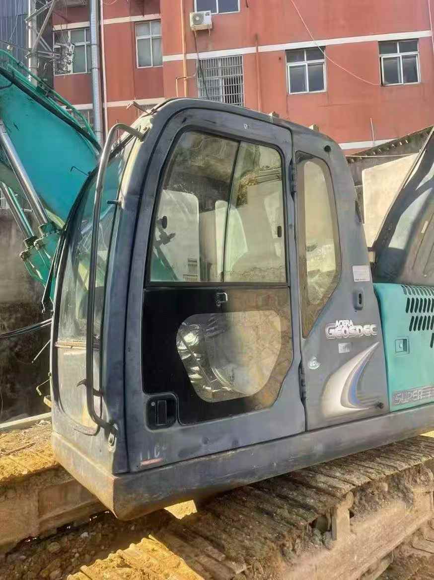 Used Kobelco SK130 Excavator 2016 Model / 3