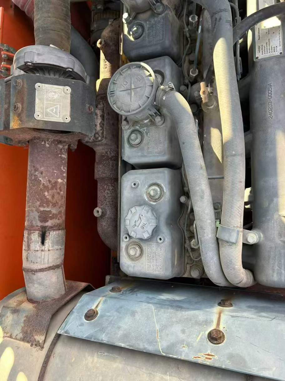 Used Doosan DH220-9E Excavator 2014 Model / 3