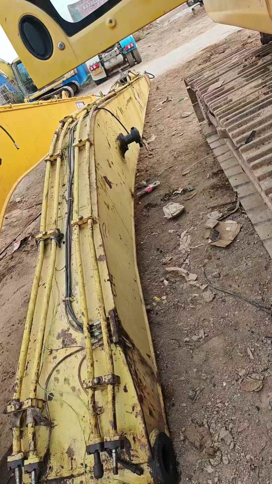 Used Komatsu PC200 Excavator 2016 Model / 3