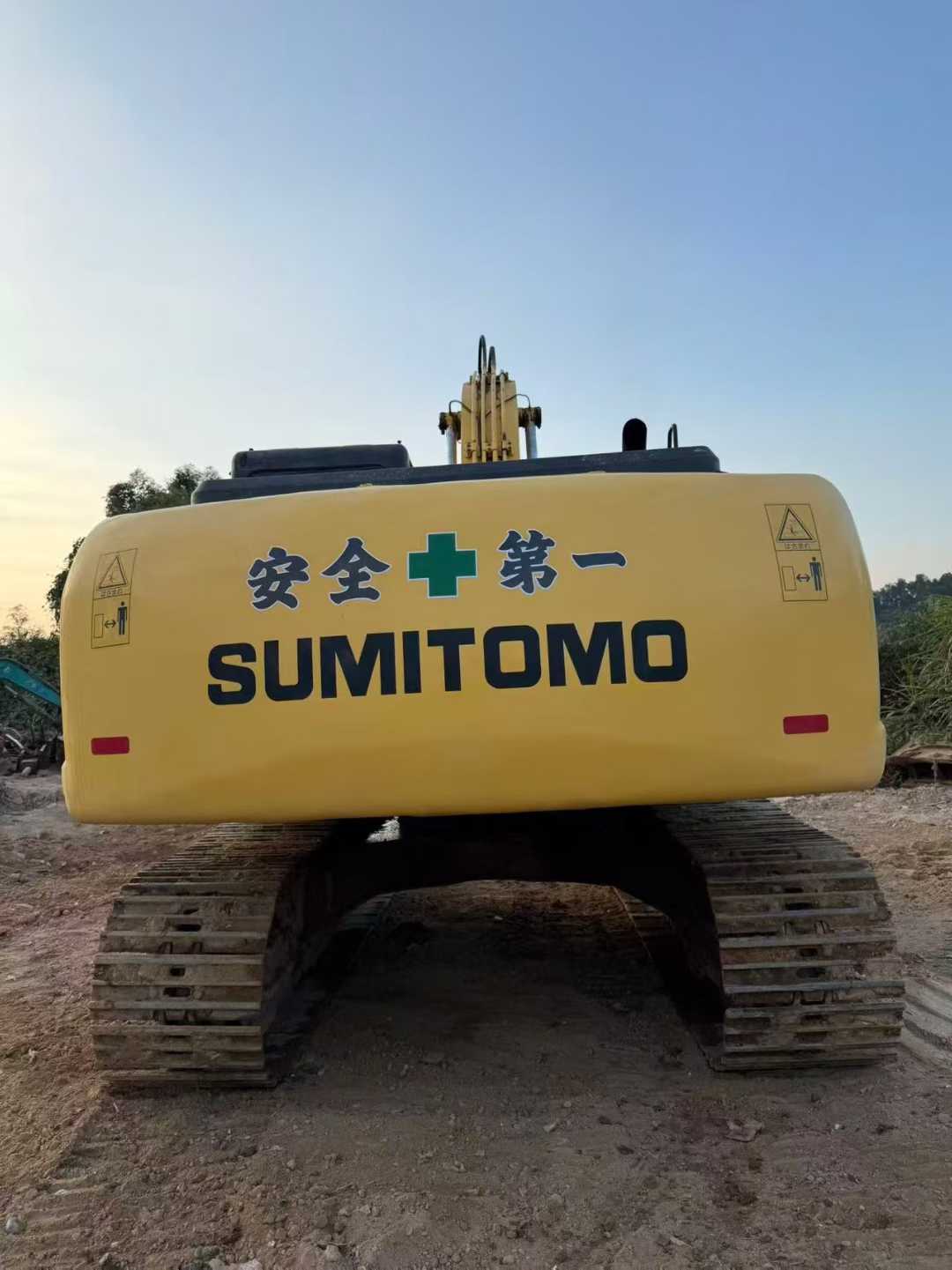 Used Sumitomo SH200A5 Excavator 2016 Model / 9