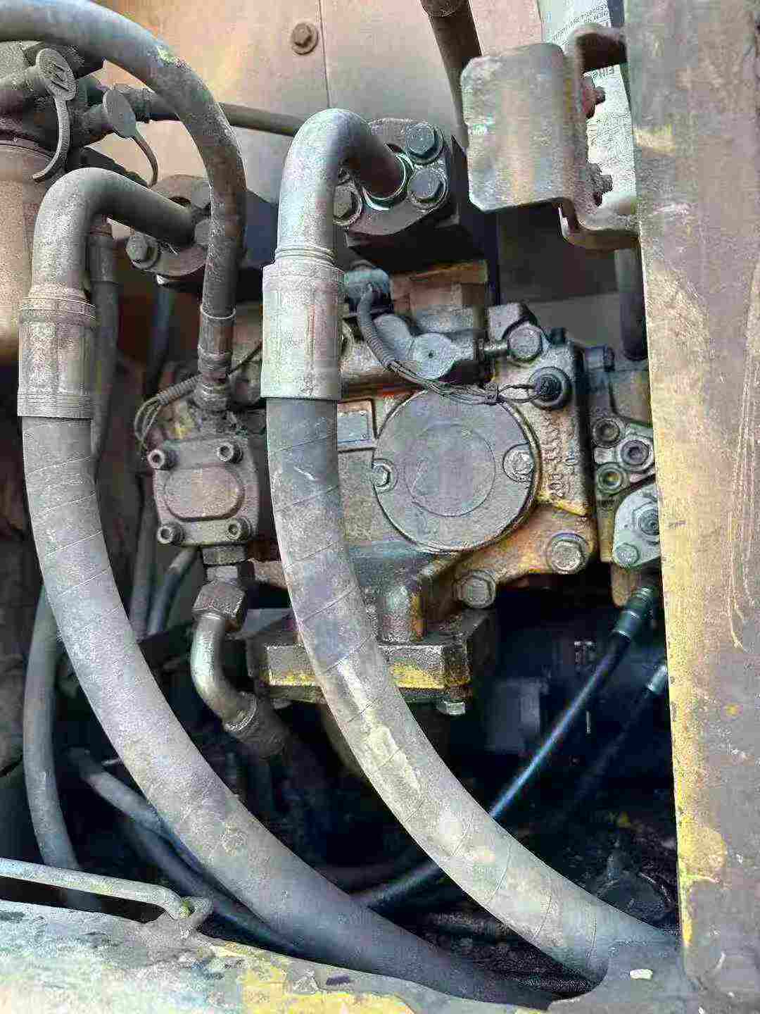 Used Caterpillar CT20 Excavator 2016 Model / 6