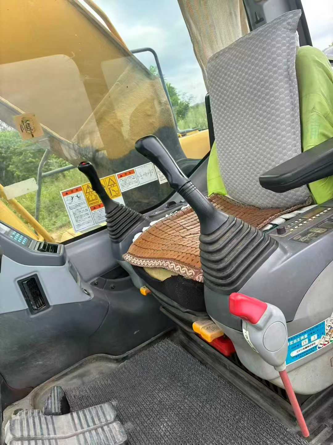 Used Komatsu PW220-7 Excavator 2016 Model / 3