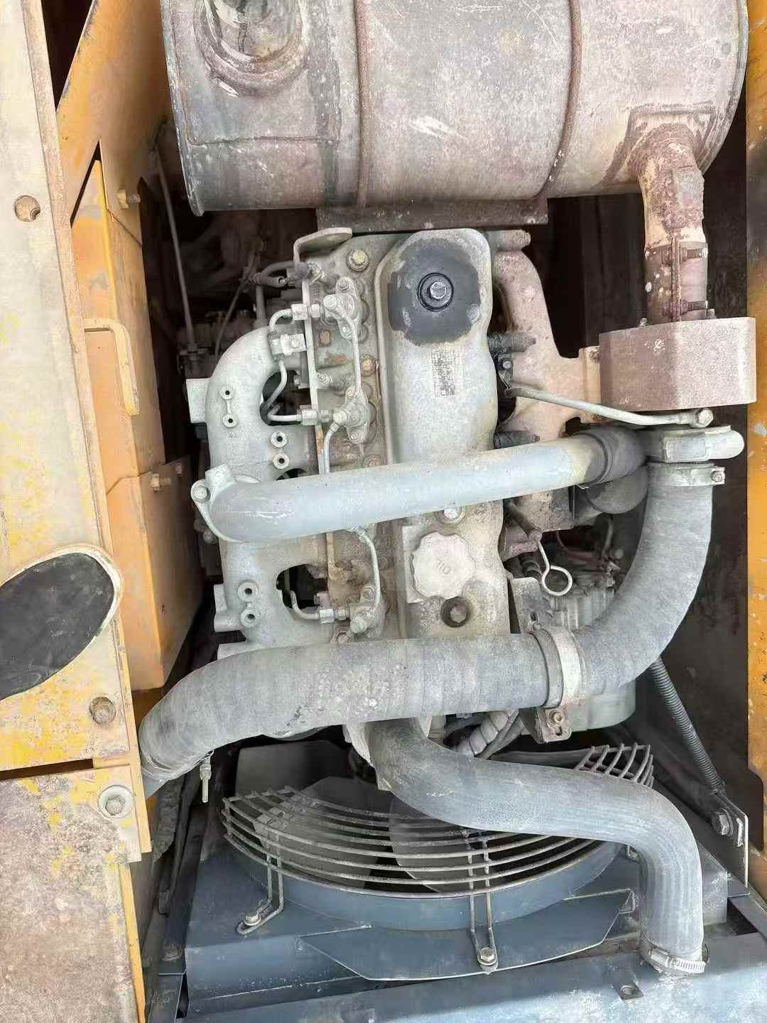 Used Sany SY135-8S Excavator 2011 Model / 4