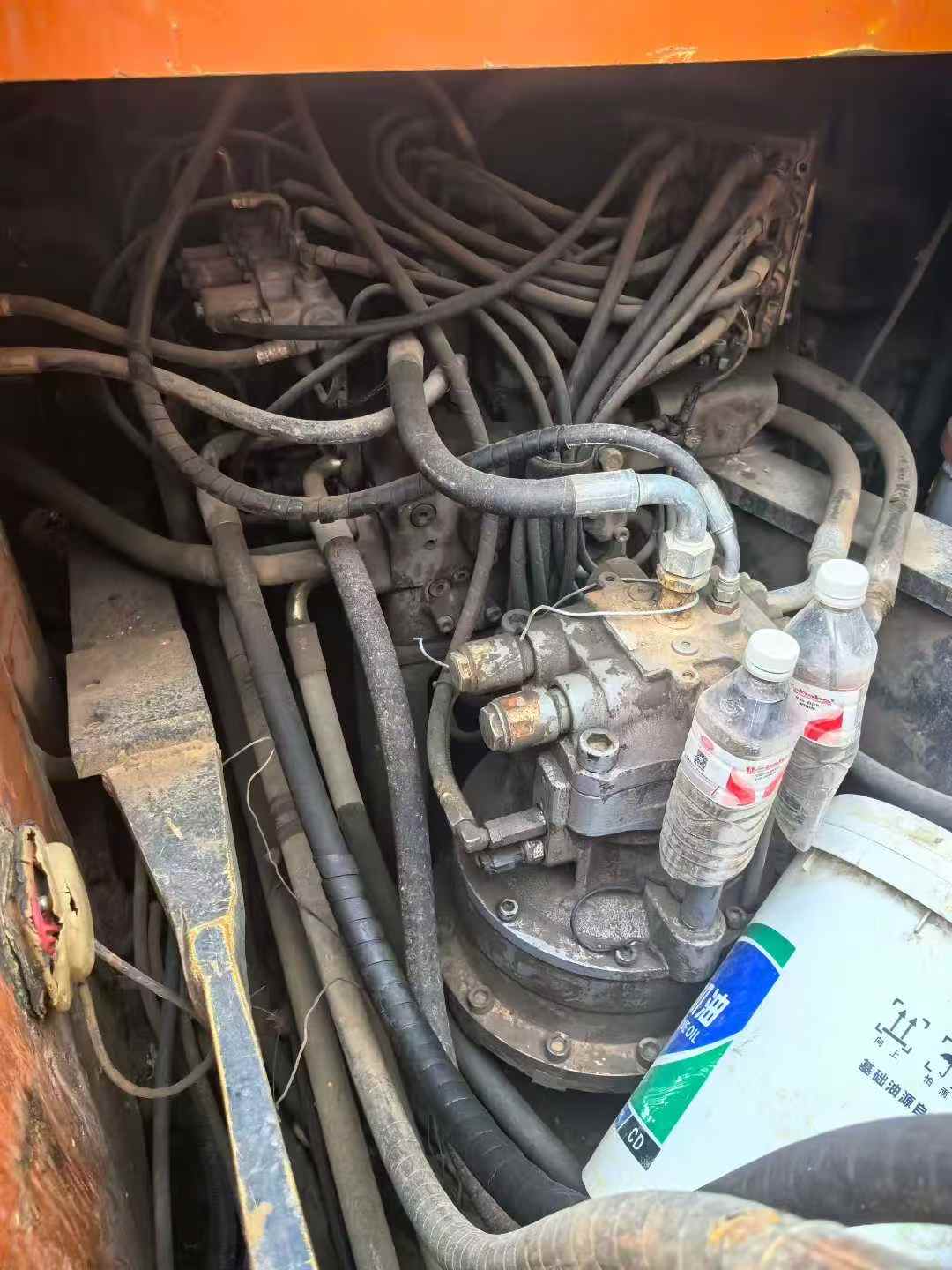 Used Hitachi ZAXIS200 Excavator 2013 Model / 7