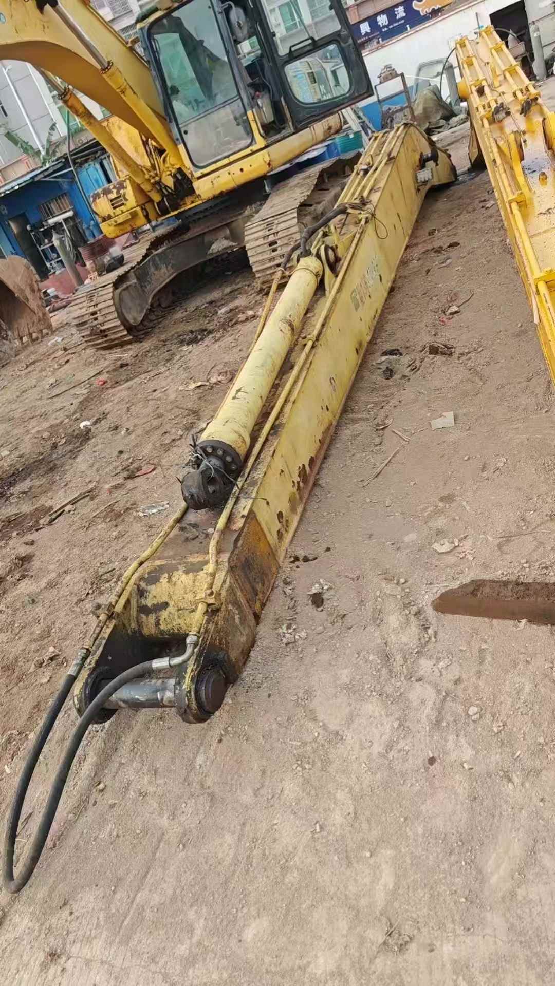 Used Komatsu PC200 Excavator 2016 Model / 2