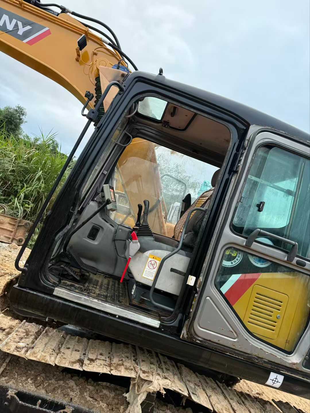 Used Sany SY115C Excavator 2016 Model / 4