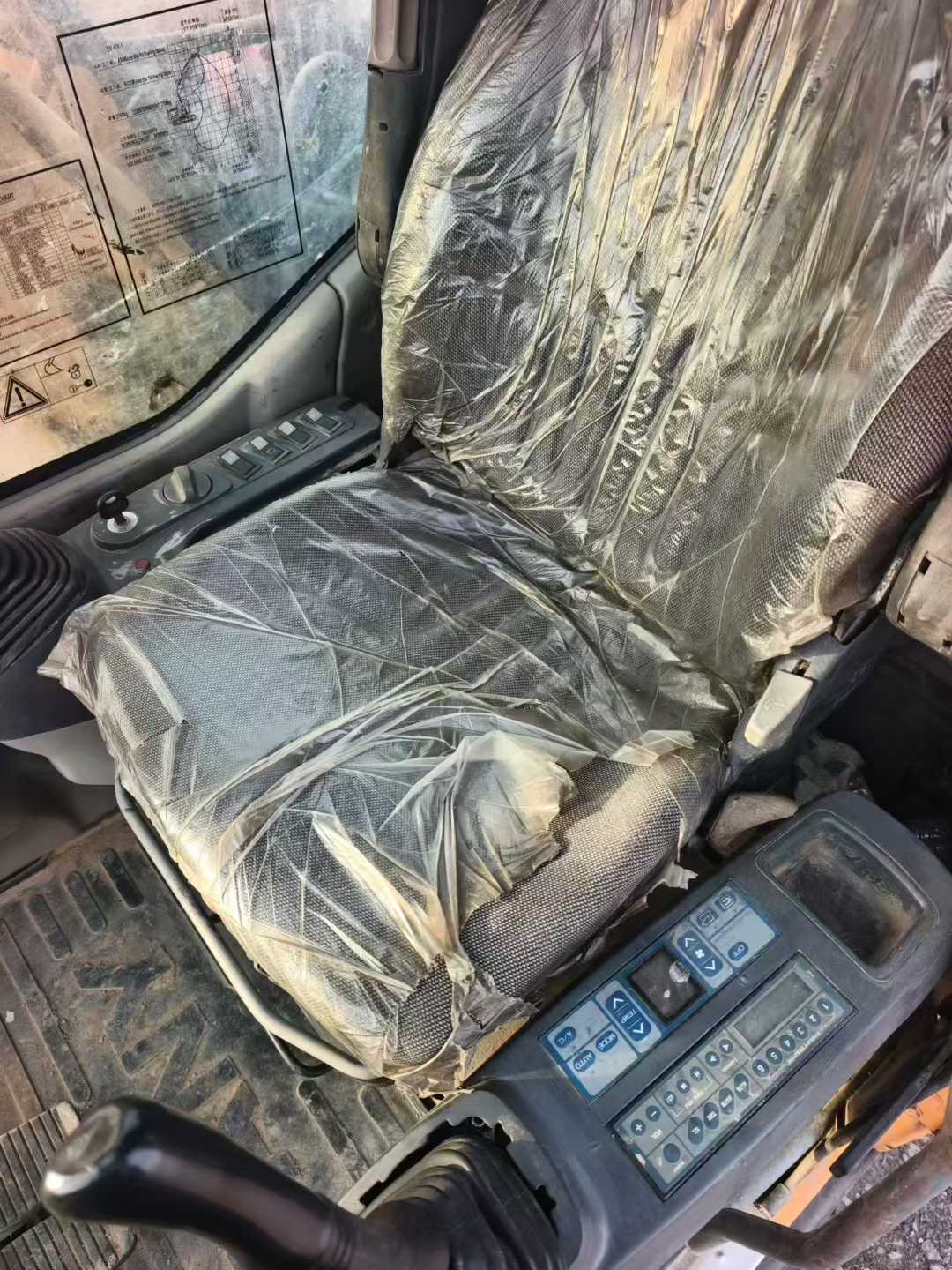 Used Sany SY135 Excavator 2012 Model / 6