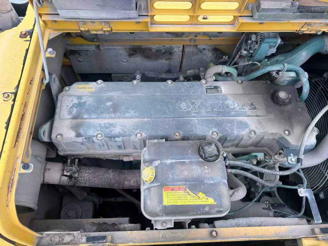 Used Volvo EC60 Excavator 2012 Model / 4