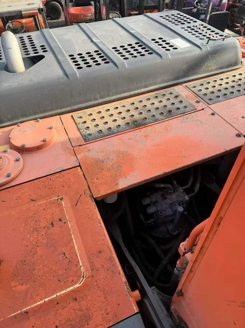 Used Hitachi EX300 Excavator 2016 Model / 8