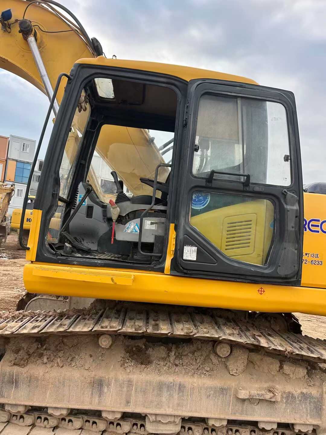 Used Komatsu PW200-7 Excavator 2016 Model / 4