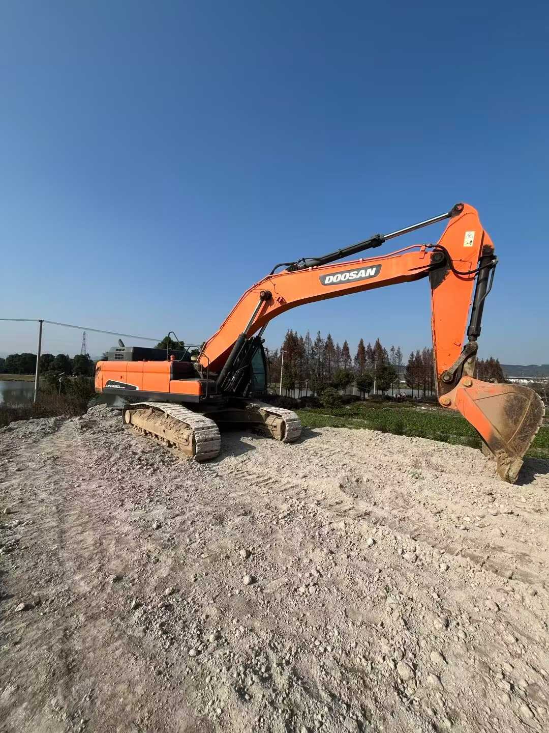 Used Doosan DL420 Excavator 2021 Model / 8