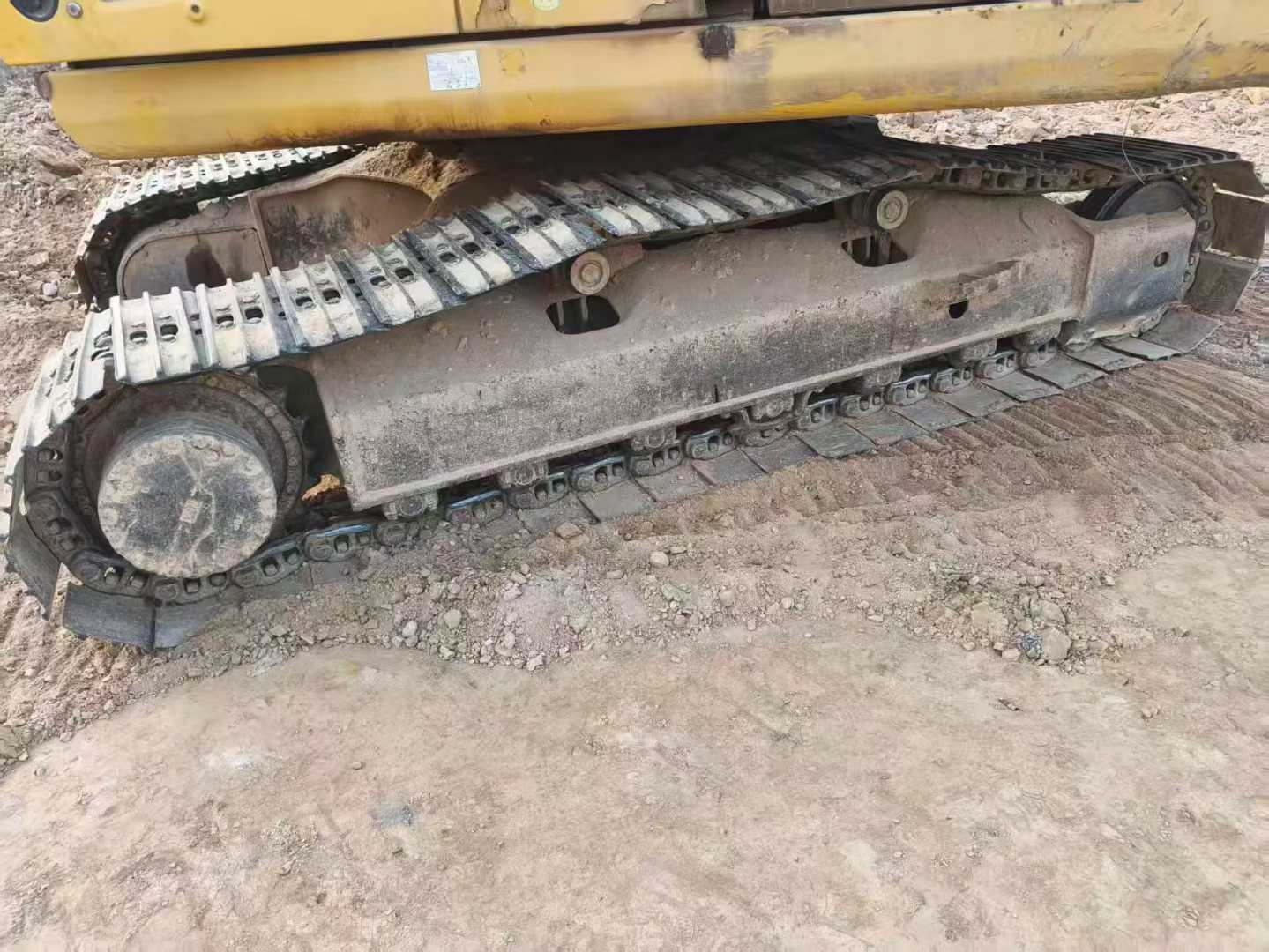 Used Komatsu PC200-8 Excavator 2016 Model / 7