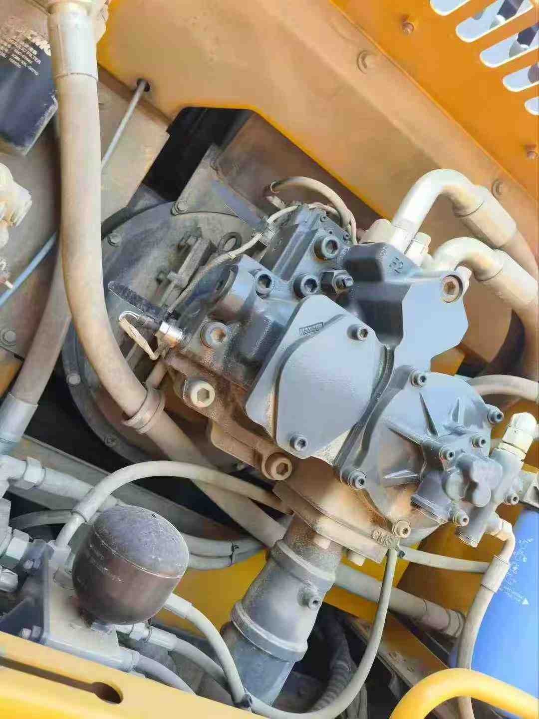 Used XCMG LW550KV Excavator 2022 Model / 8