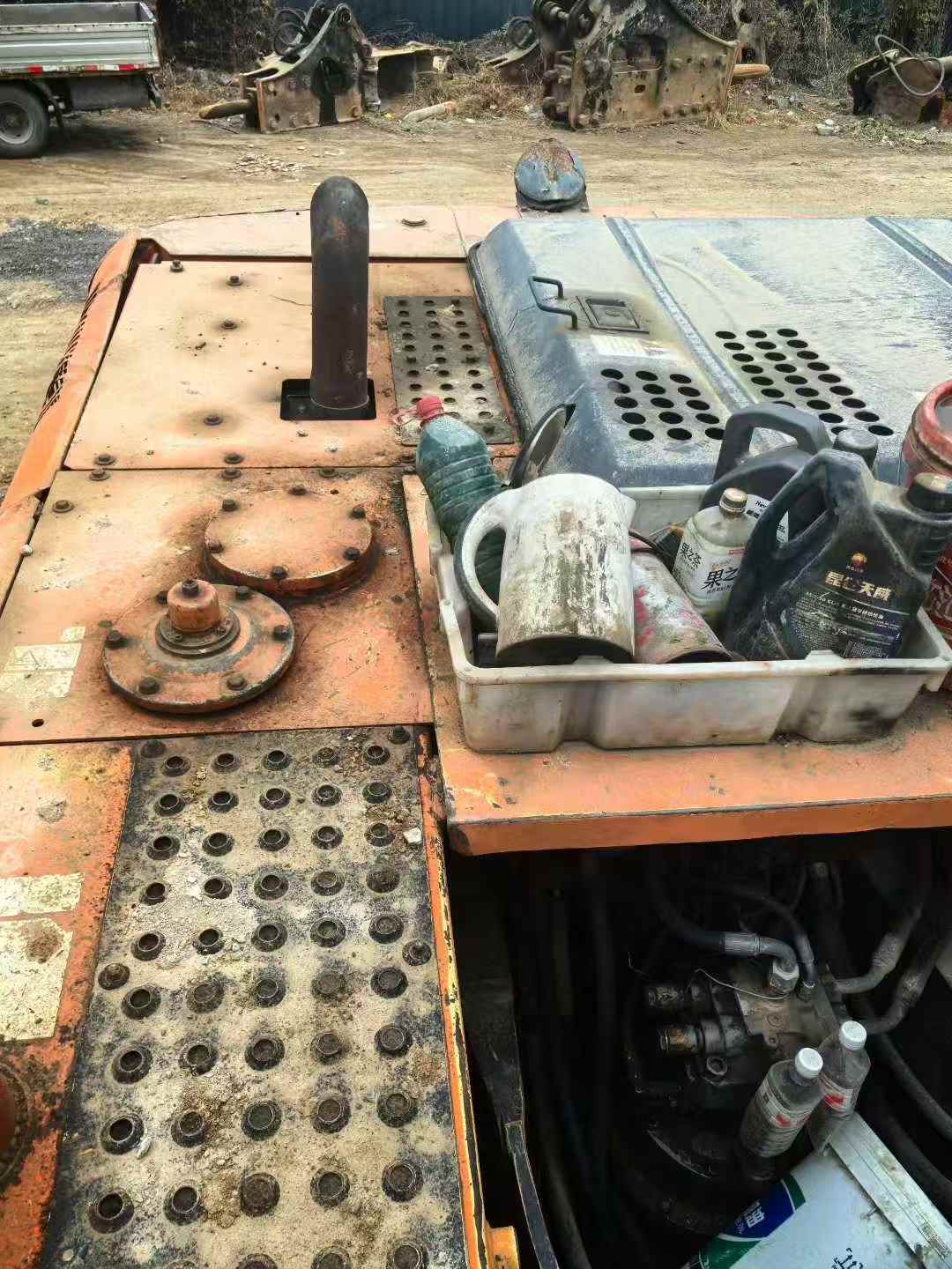 Used Hitachi ZAXIS200 Excavator 2014 Model / 3