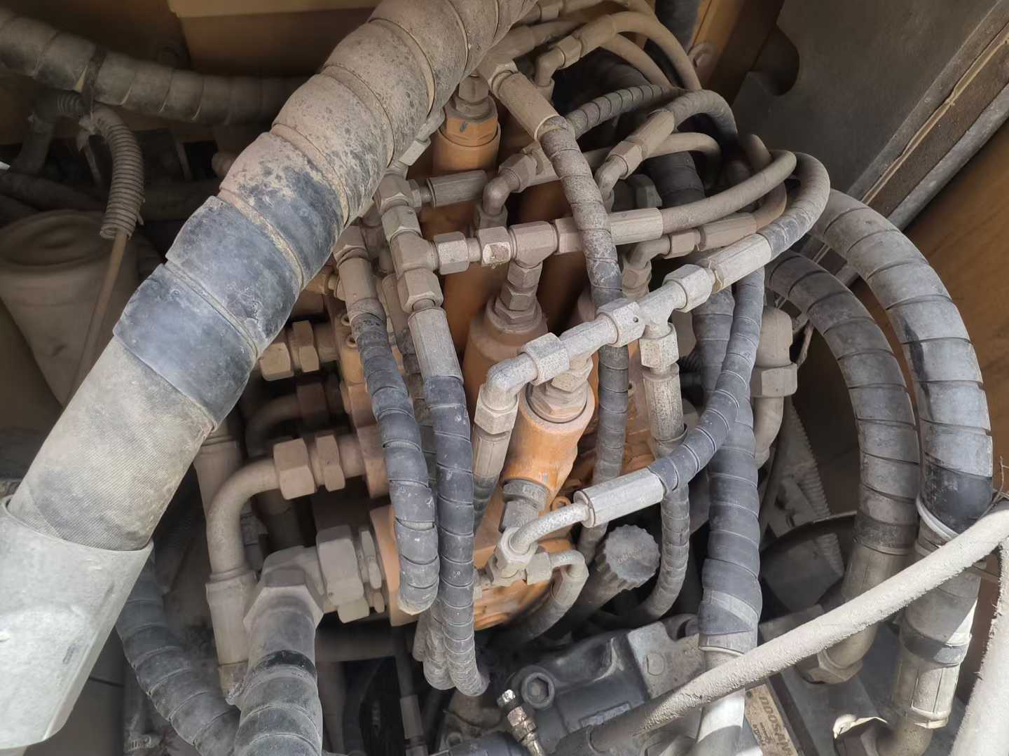 Used Sany SY135 Excavator 2018 Model / 8