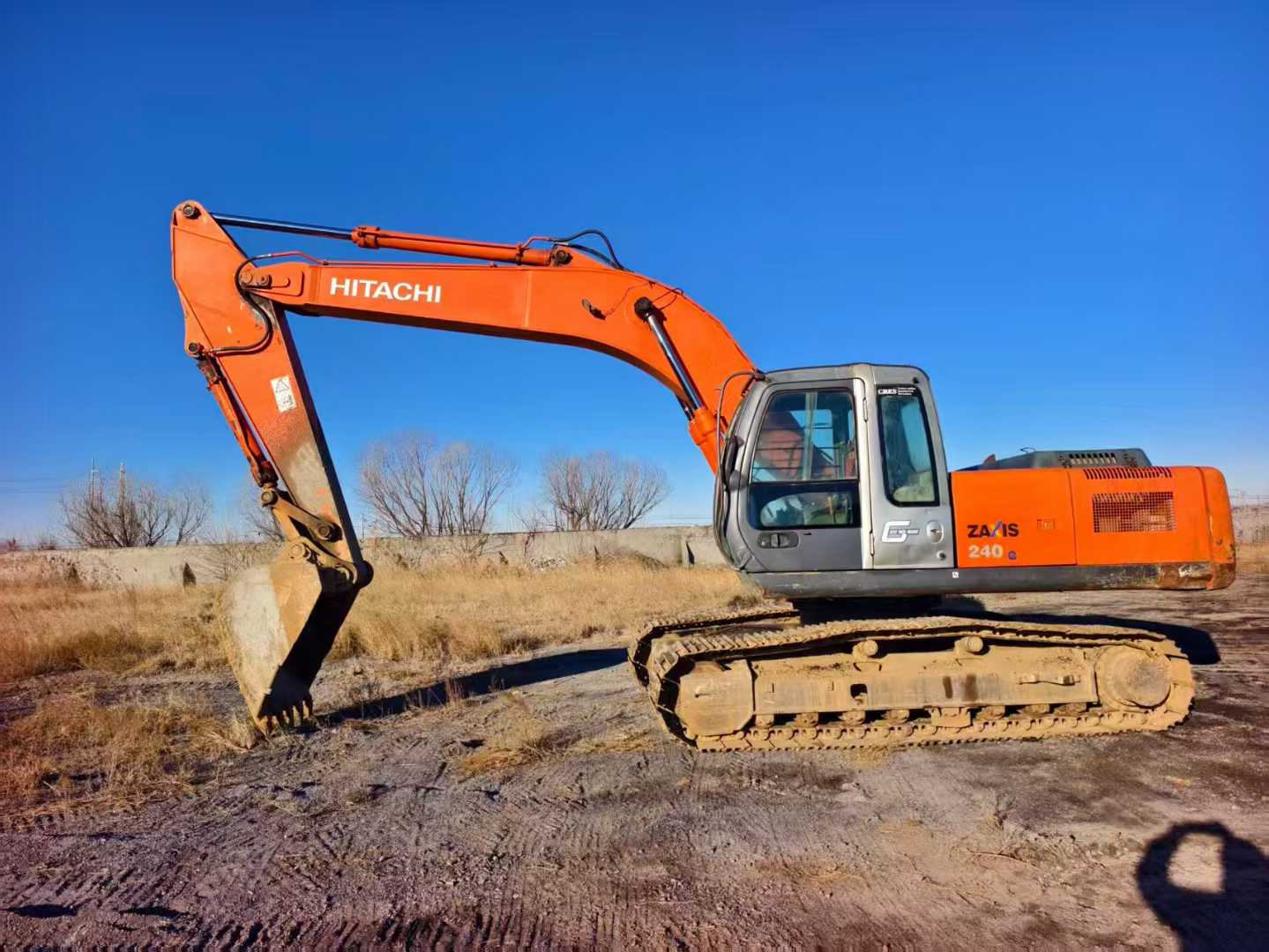 Used Hitachi ZX240 Excavator 2011 Model / 2