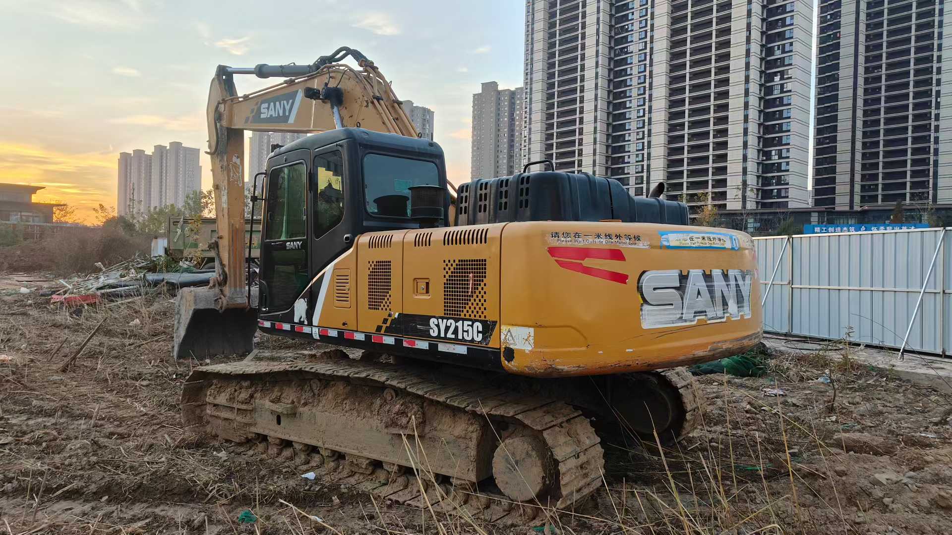 Used Sany SY215C-10 Excavator 2017 Model / 4