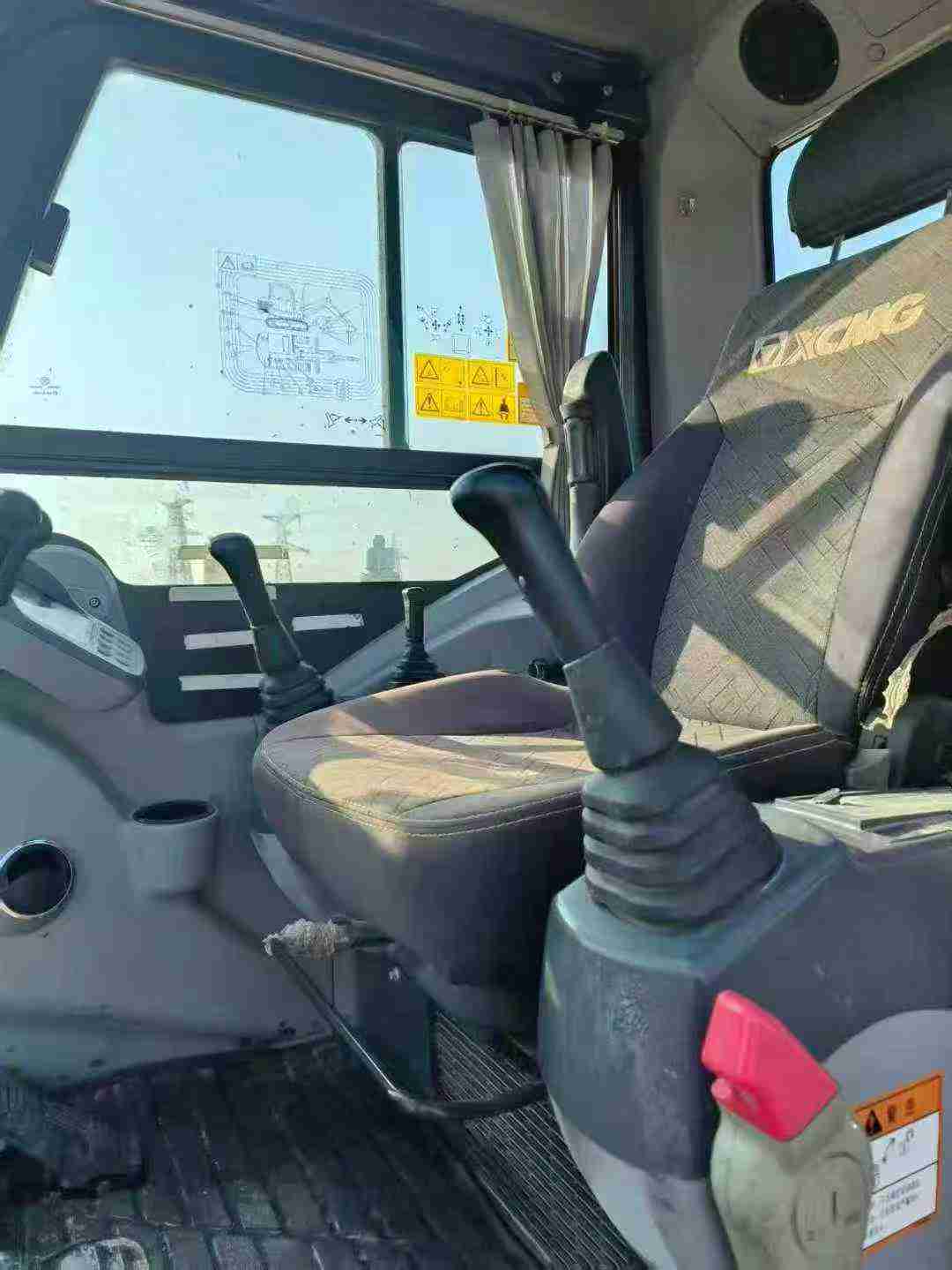 Used XCMG XE60 Excavator 2022 Model / 6