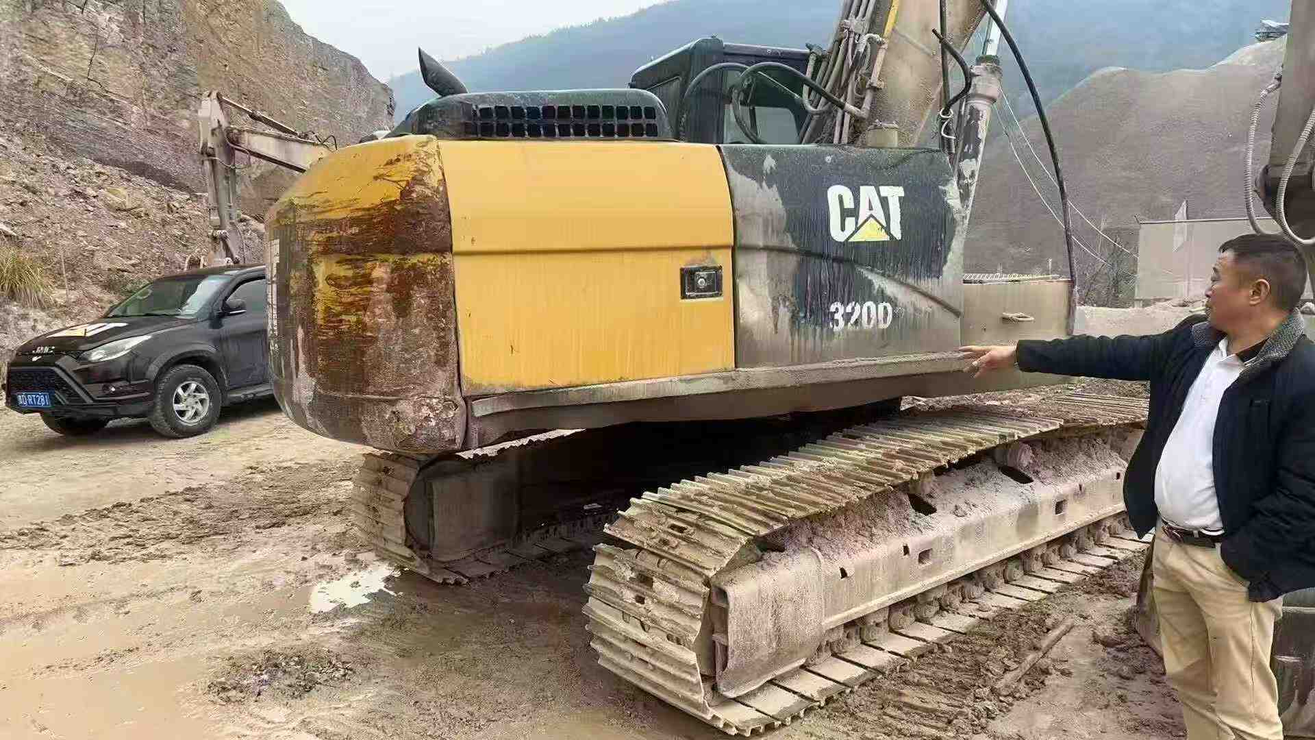 Used Caterpillar CT20 Excavator 2016 Model / 4